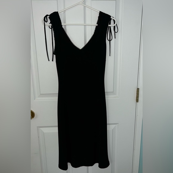 Black mini dress, style of a slip - Picture 2 of 2